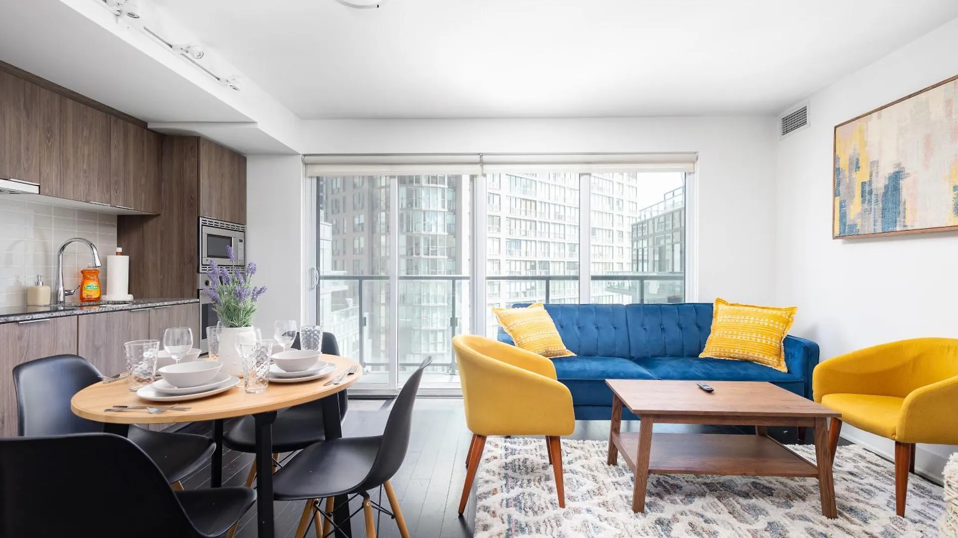 3 Beds Next To Uoft And Yorkville! Toronto Canadá