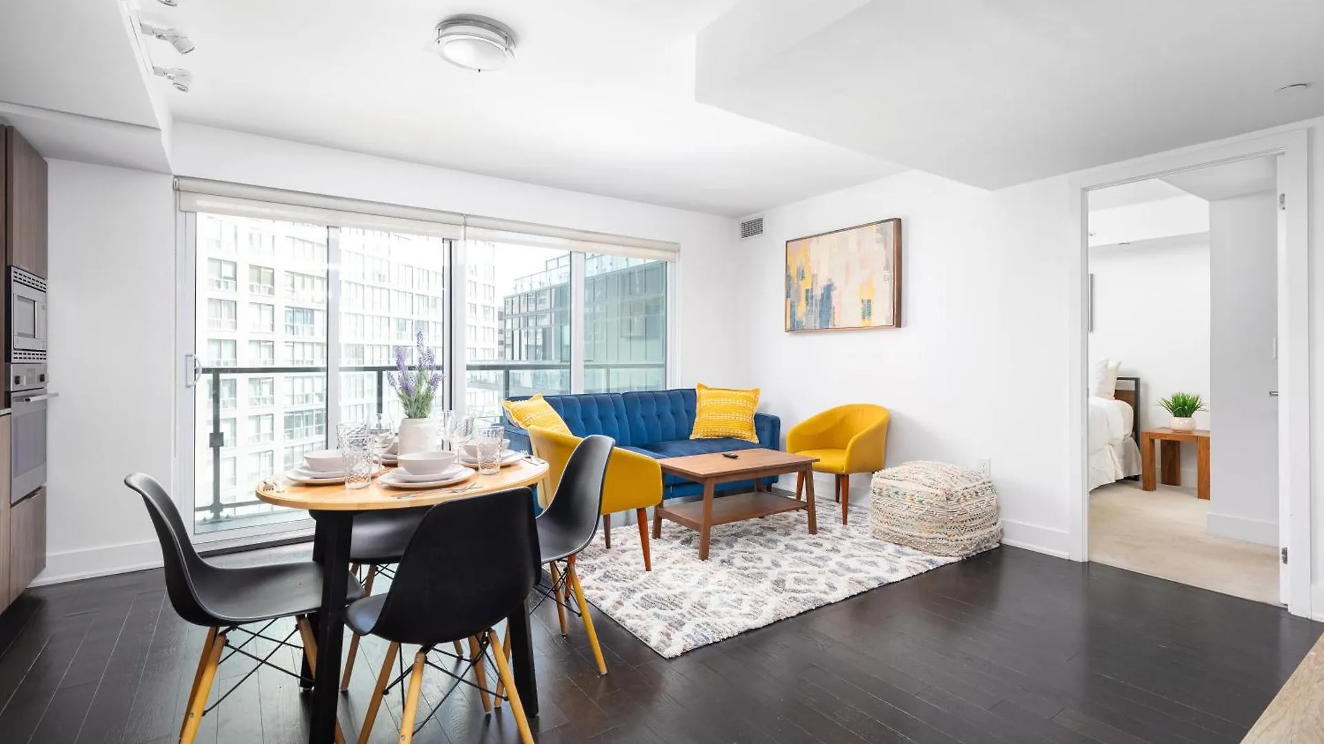 3 Beds Next To Uoft And Yorkville! トロント アパート